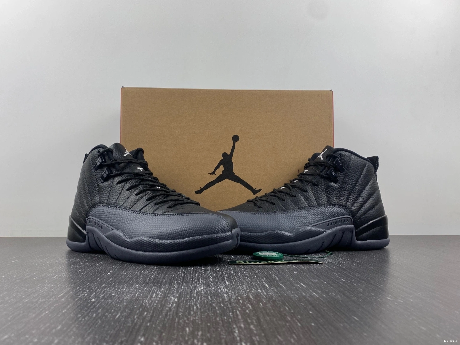 Grey Wolf Black 12 Air CT8013-019 Jordan 0915